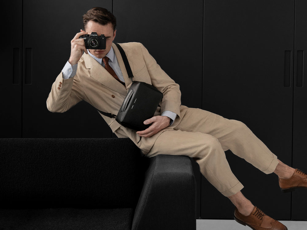 GRAMS(28) รุ่น 133 Essential Case Max - กระเป๋าอเนกประสงค์ - สี Pebbled Black 14 GRAMS(28) รุ่น 133 Essential Case Max - กระเป๋าอเนกประสงค์ - สี Pebbled Black