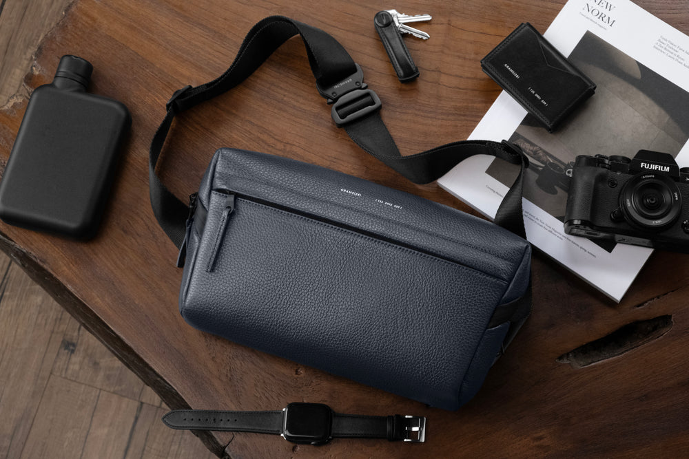 GRAMS(28) รุ่น 156 City Sling - สี Pebbled Black 11 GRAMS(28) รุ่น 156 City Sling - สี Pebbled Black