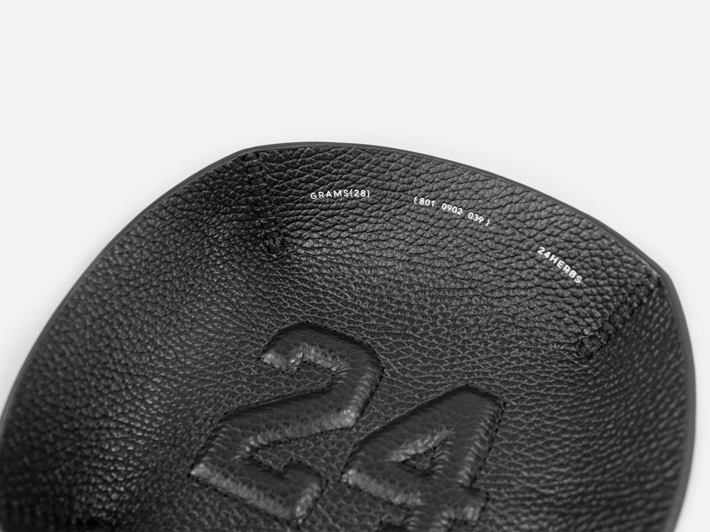 24HERBS 801 Pebbled Leather Tray