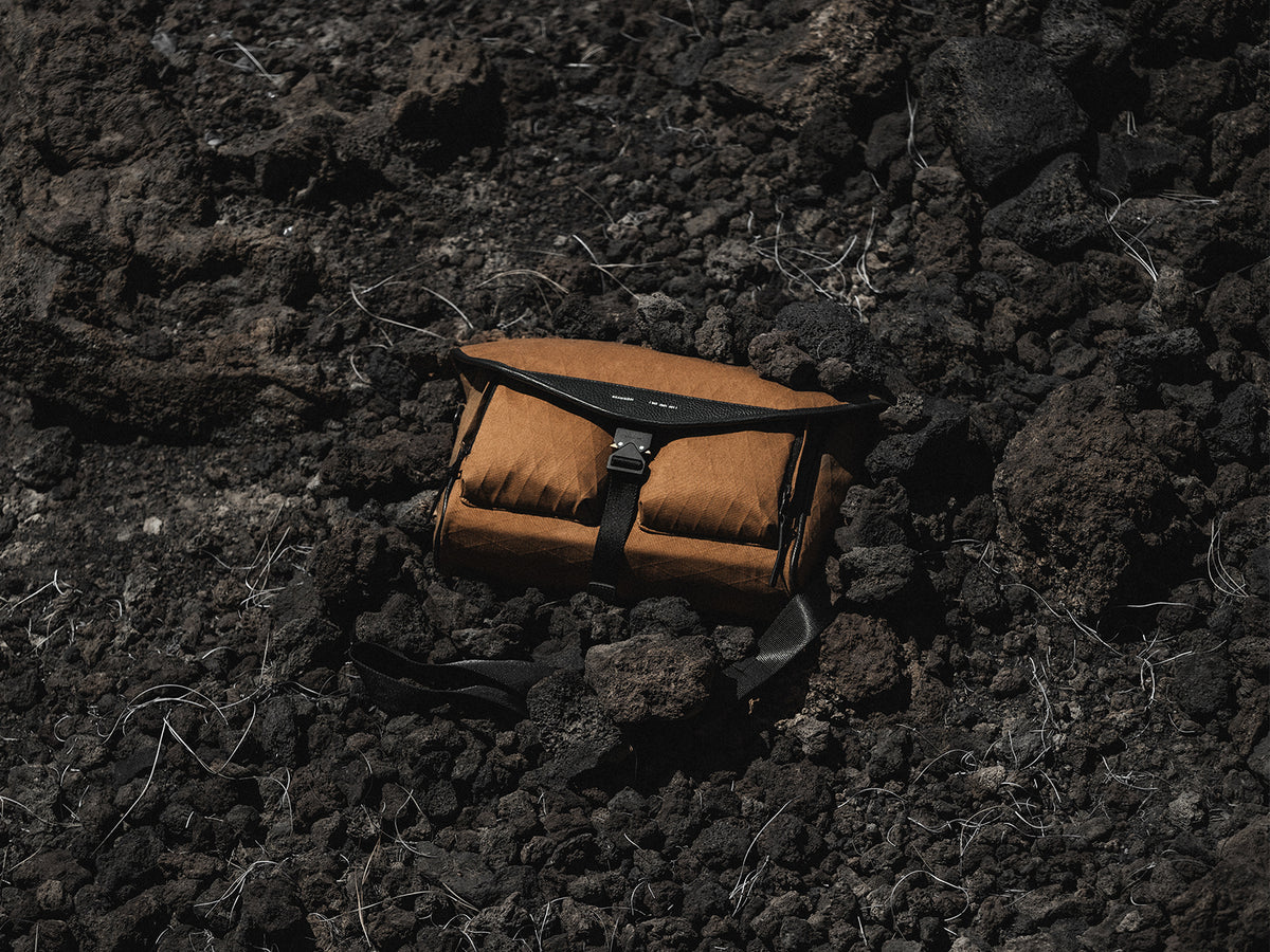 GRAMS(28) รุ่น 302 Adventure Sling - กระเป๋าสะพายข้าง - สี Olive 24 GRAMS(28) รุ่น 302 Adventure Sling - กระเป๋าสะพายข้าง - สี Olive