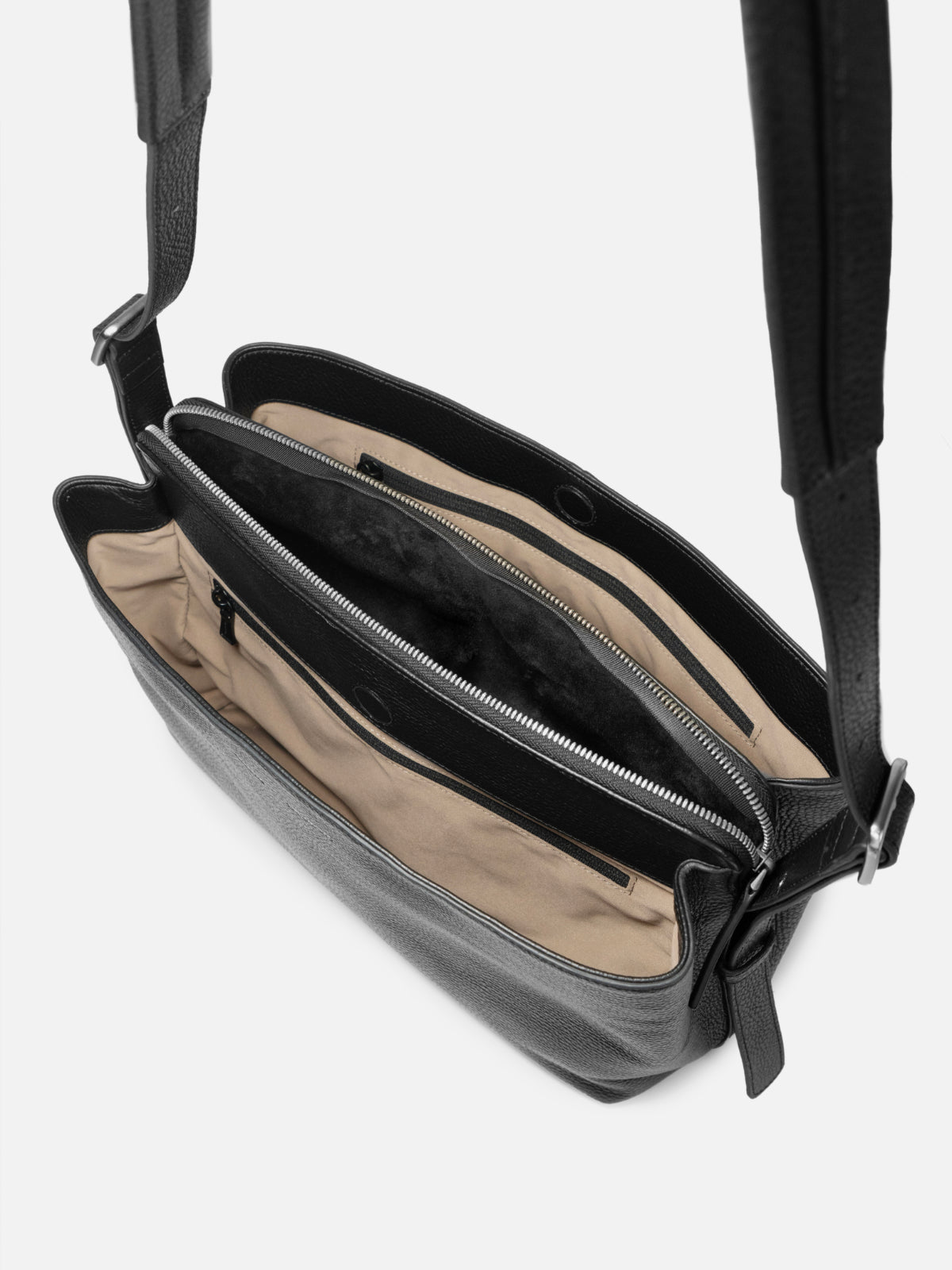 197 Envoy Crossbody