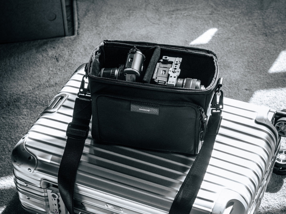 GRAMS(28) รุ่น Camera Cube Pro (Small) - กระเป๋าใส่กล้อง - สี Black