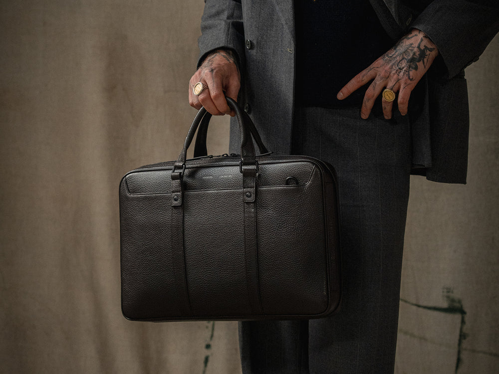 GRAMS(28) รุ่น 176 Essential Briefcase - กระเป๋า - สี Black 10 GRAMS(28) รุ่น 176 Essential Briefcase - กระเป๋า - สี Black