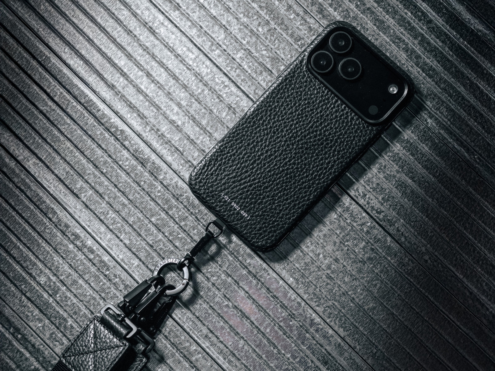 meta-color-Black Pebbled*